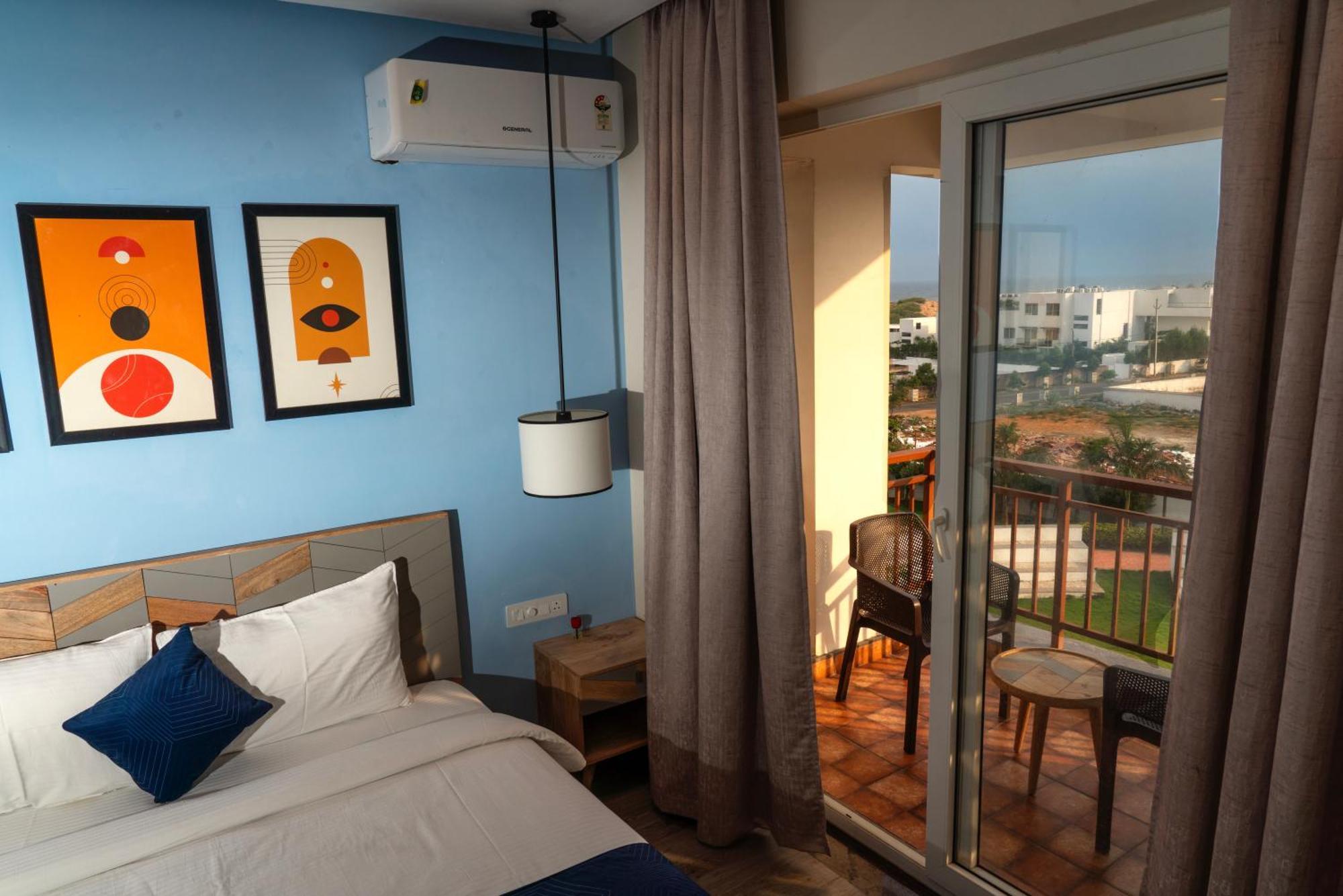 Palm Regal Homestay *